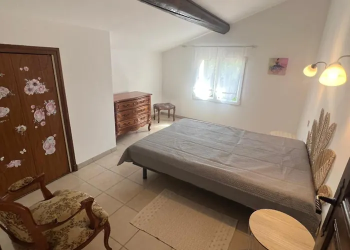 La Remise, 7 Personnes فيلة
